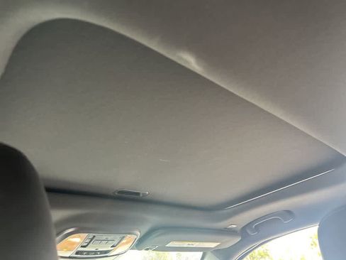 Used 2023 Dodge Durango R/T RWD image 9
