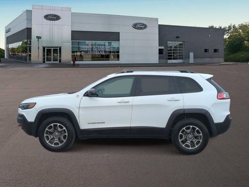 Used 2020 Jeep Cherokee Trailhawk image 7