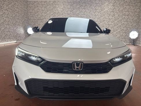 Used 2025 Honda Civic Sport image 2