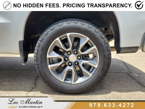 Used 2025 Chevrolet Silverado 1500 LT AWD/4WD image 8