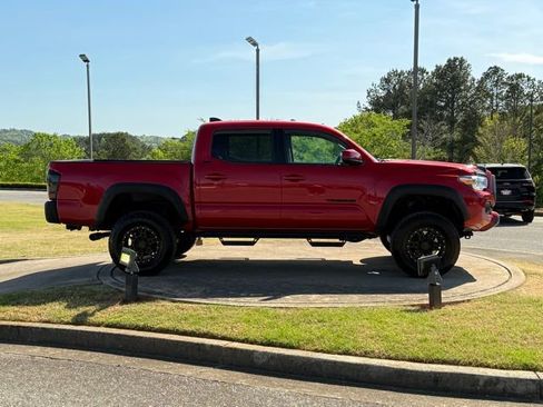 Used 2021 Toyota Tacoma SR5 image 8