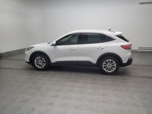 Used 2021 Ford Escape SE FWD image 3