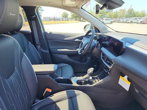 New 2026 Buick Encore GX Avenir w/ Avenir Technology Package AWD/4WD image 7