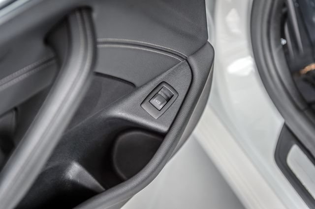 Used 2019 BMW 530i w/ Convenience Package RWD image 54