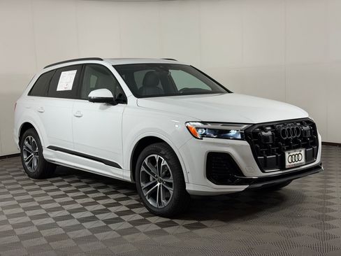 Certified 2026 Audi Q7 2.0T Premium AWD/4WD image 7