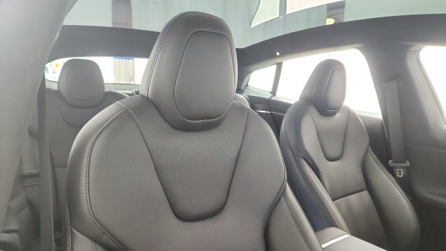 Used 2024 Tesla Model S AWD/4WD image 33