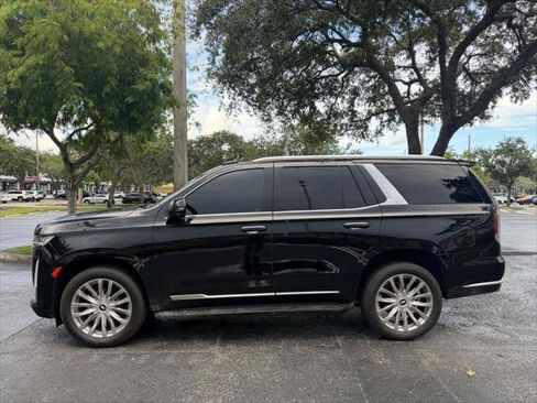 Used 2023 Cadillac Escalade Premium Luxury w/ Performance Package AWD/4WD image 3