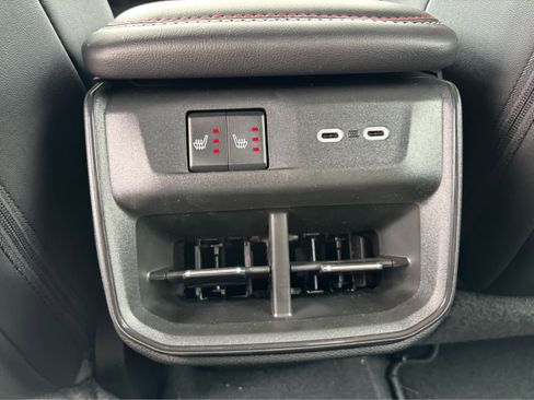 New 2026 Dodge Charger R/T image 40