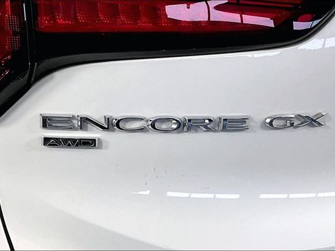 Certified 2022 Buick Encore GX Essence w/ Advanced Technology Package AWD/4WD image 23