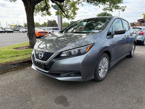 Used 2022 Nissan Leaf S FWD image 1