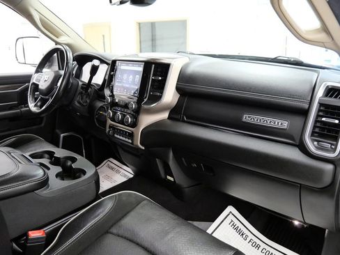 Used 2021 RAM 3500 Laramie w/ Max Tow Package AWD/4WD image 17
