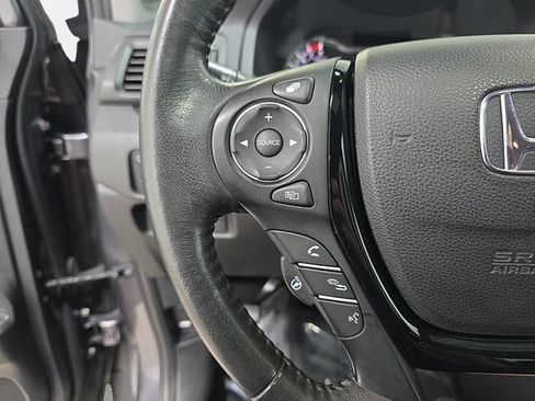 Used 2018 Honda Ridgeline RTL-E image 17