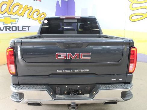 Used 2021 GMC Sierra 1500 SLE w/ X31 Off-Road Package AWD/4WD image 7