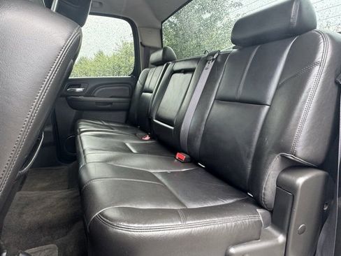 Used 2011 GMC Sierra 2500 Denali w/ Suspension Package, Off-Road image 31