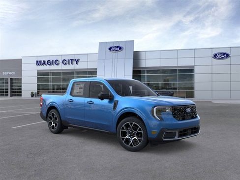 New 2026 Ford Maverick Lariat w/ 4K Tow Package AWD/4WD image 7