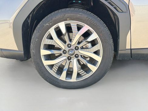 Used 2025 Subaru Forester Touring AWD/4WD image 34