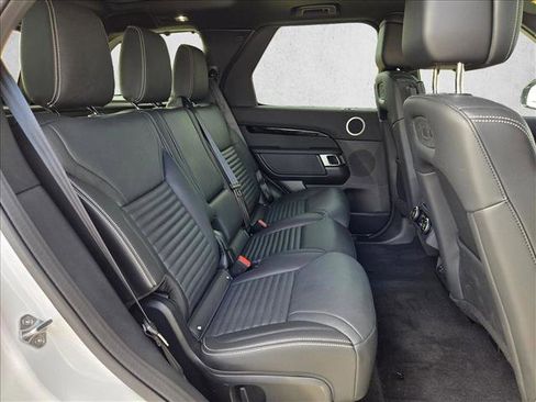 Certified 2025 Land Rover Discovery S AWD/4WD image 19