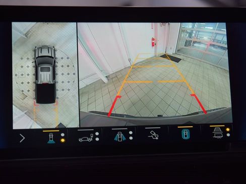 Used 2022 Chevrolet Silverado 1500 High Country w/ High Country Premium Package image 56