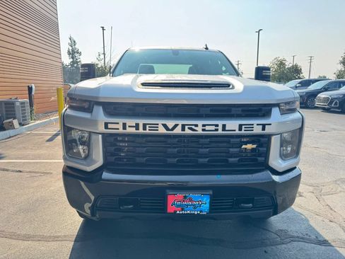 Used 2022 Chevrolet Silverado 2500 Custom w/ Custom Value Package AWD/4WD image 8