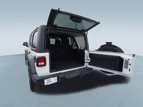 Used 2020 Jeep Wrangler Unlimited Sport S image 16