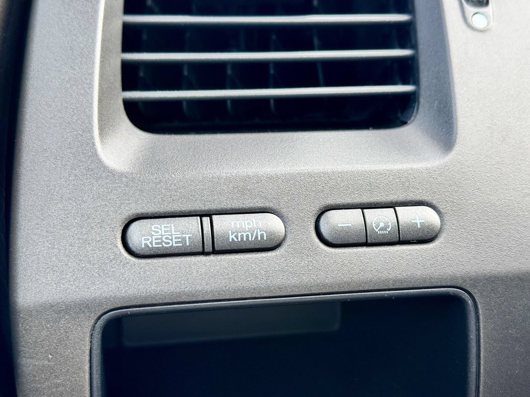Used 2011 Honda Civic LX image 25