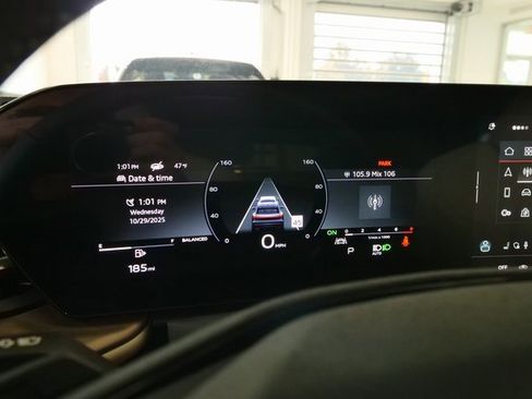 New 2025 Audi Q5 Premium Plus image 18