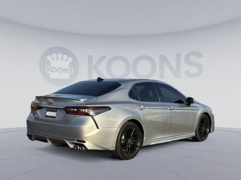Used 2023 Toyota Camry XSE image 7