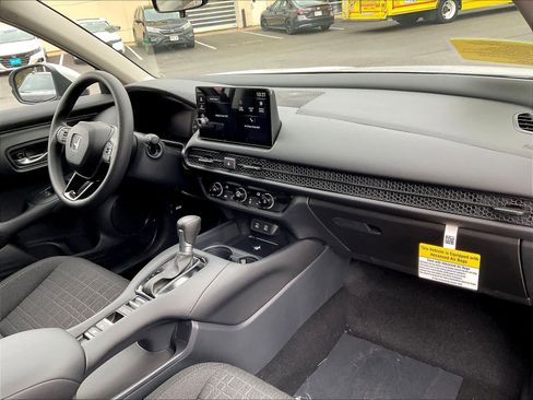 New 2026 Honda HR-V LX image 10