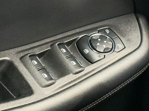 Used 2023 Ford Edge SEL w/ Convenience Package image 37