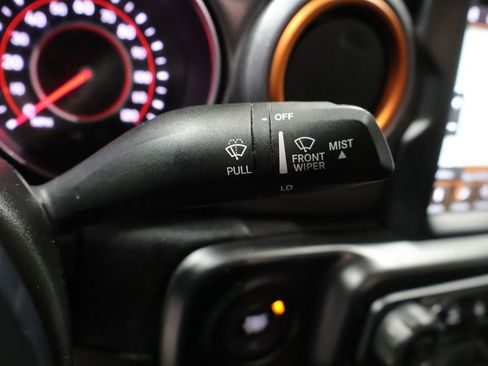 Used 2021 Jeep Gladiator Mojave AWD/4WD image 33
