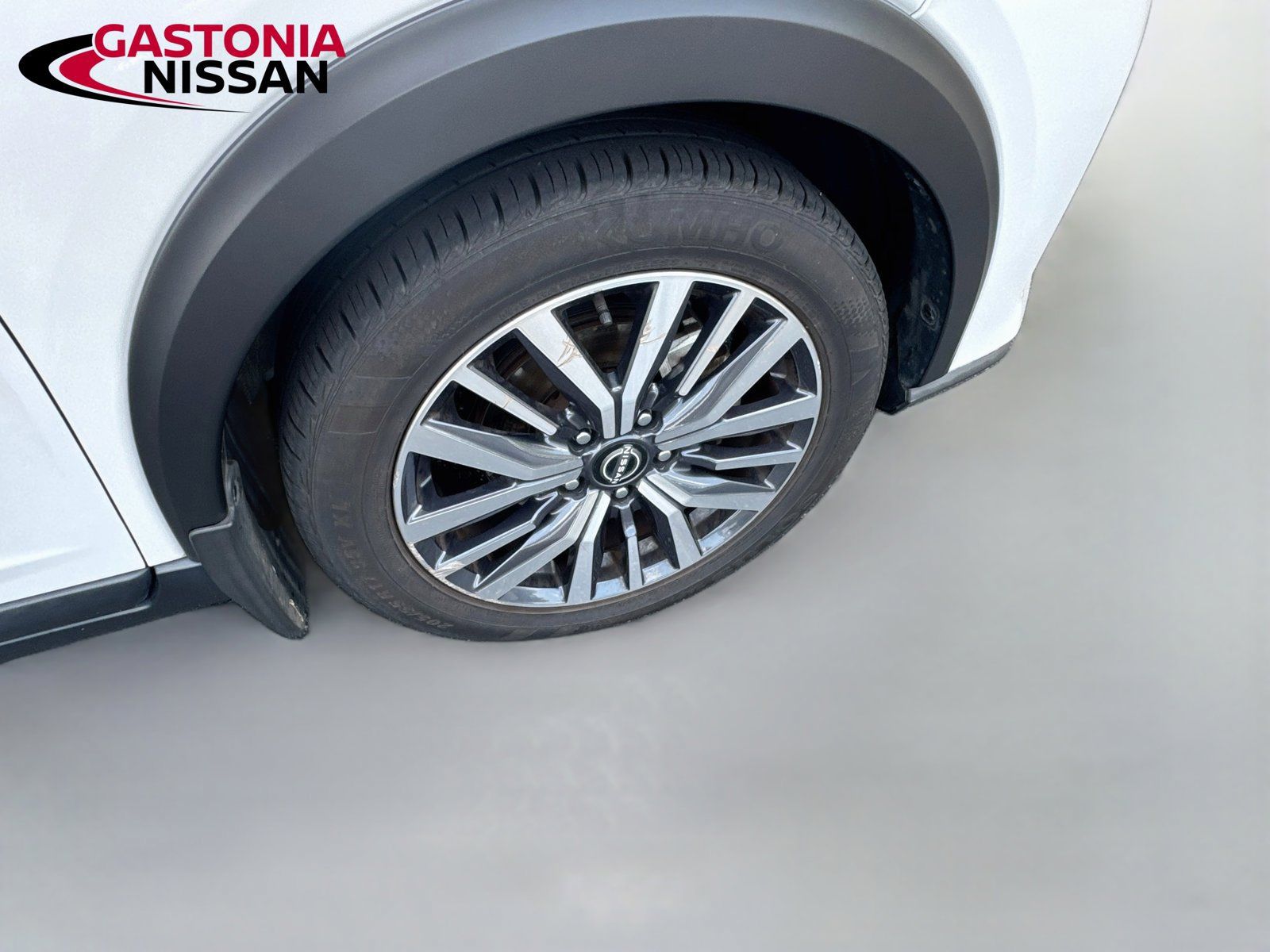 Used 2023 Nissan Kicks SV FWD image 31