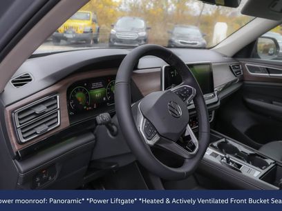 New 2026 Volkswagen Atlas SEL Premium R-Line