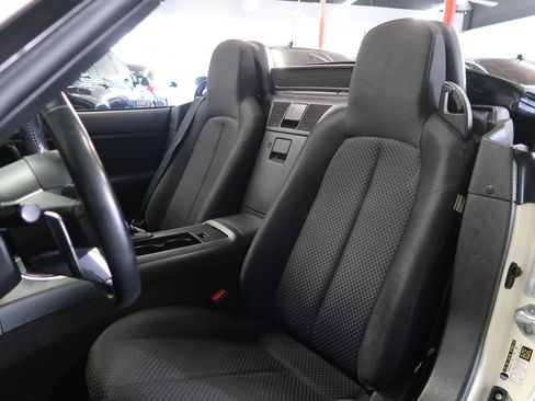 Used 2007 MAZDA MX-5 Miata Sport RWD image 12