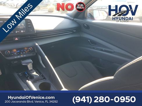 Certified 2025 Hyundai Elantra Sport FWD image 20