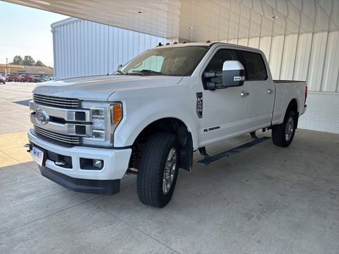 Used 2019 Ford F250 Limited image 3