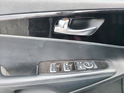 Used 2017 Kia Sorento AWD image 22
