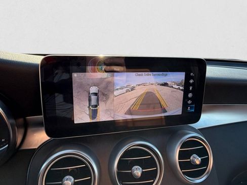 Used 2021 Mercedes-Benz GLC 300 4MATIC Coupe image 16