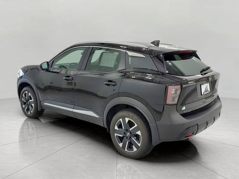 Used 2026 Nissan Kicks SV w/ SV Premium Package AWD/4WD image 38