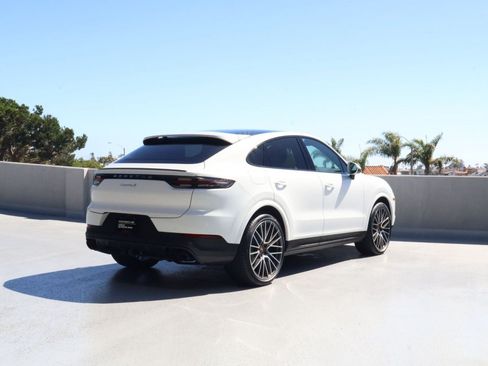 Certified 2023 Porsche Cayenne S w/ Premium Package Plus AWD/4WD image 9