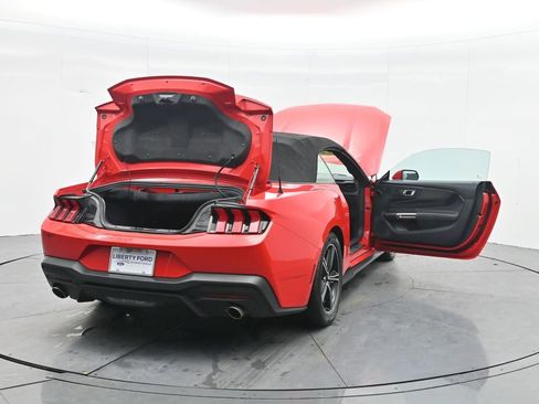 Used 2024 Ford Mustang Convertible image 43