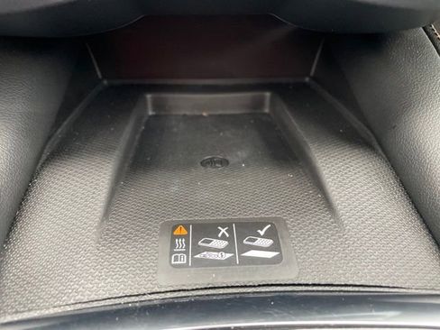 Used 2023 Chevrolet Blazer Premier image 27