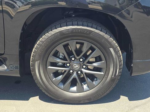 Used 2023 Lexus GX 460 Premium w/ Premium Plus Package AWD/4WD image 9
