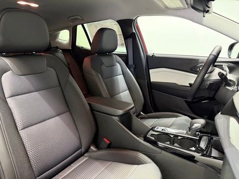 New 2026 Chevrolet Trax LT image 27