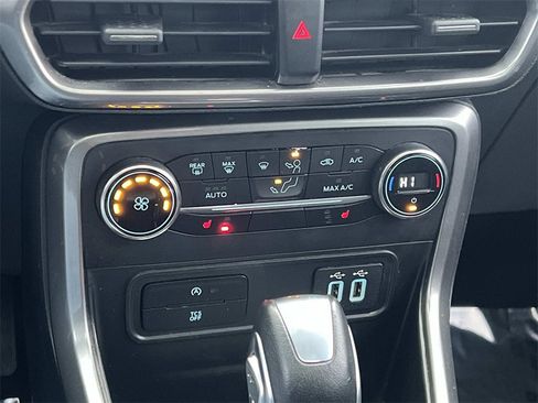 Used 2020 Ford EcoSport SE image 21