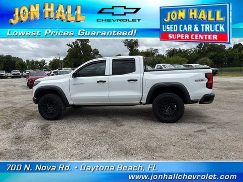 Used 2023 Chevrolet Colorado Trail Boss w/ Technology Package AWD/4WD image 6