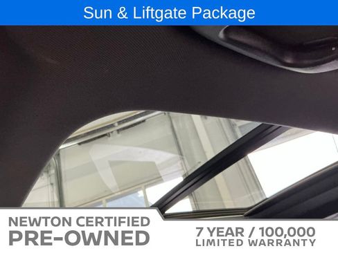Used 2023 Chevrolet TrailBlazer RS w/ Sun and Liftgate Package FWD image 7