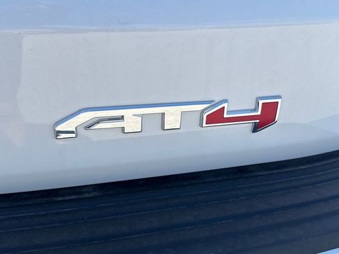 New 2026 GMC Yukon AT4 w/ AT4 Premium Plus Package AWD/4WD image 6