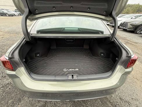 Used 2025 Lexus ES 300h w/ Premium Package image 28