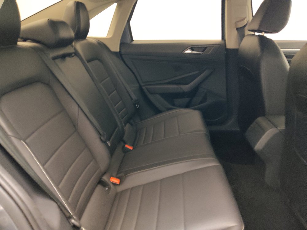 Used 2024 Volkswagen Jetta SE FWD image 19