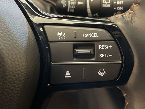 Used 2025 Honda HR-V Sport image 12